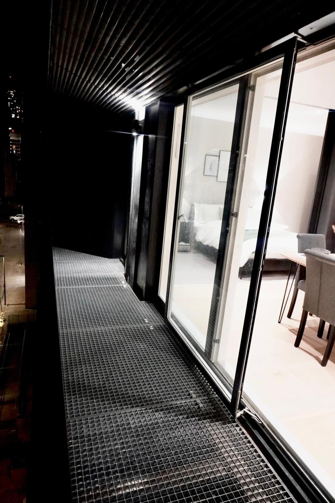 Central Manchester Luxury 2 Bed Apartment With Balcony Екстер'єр фото